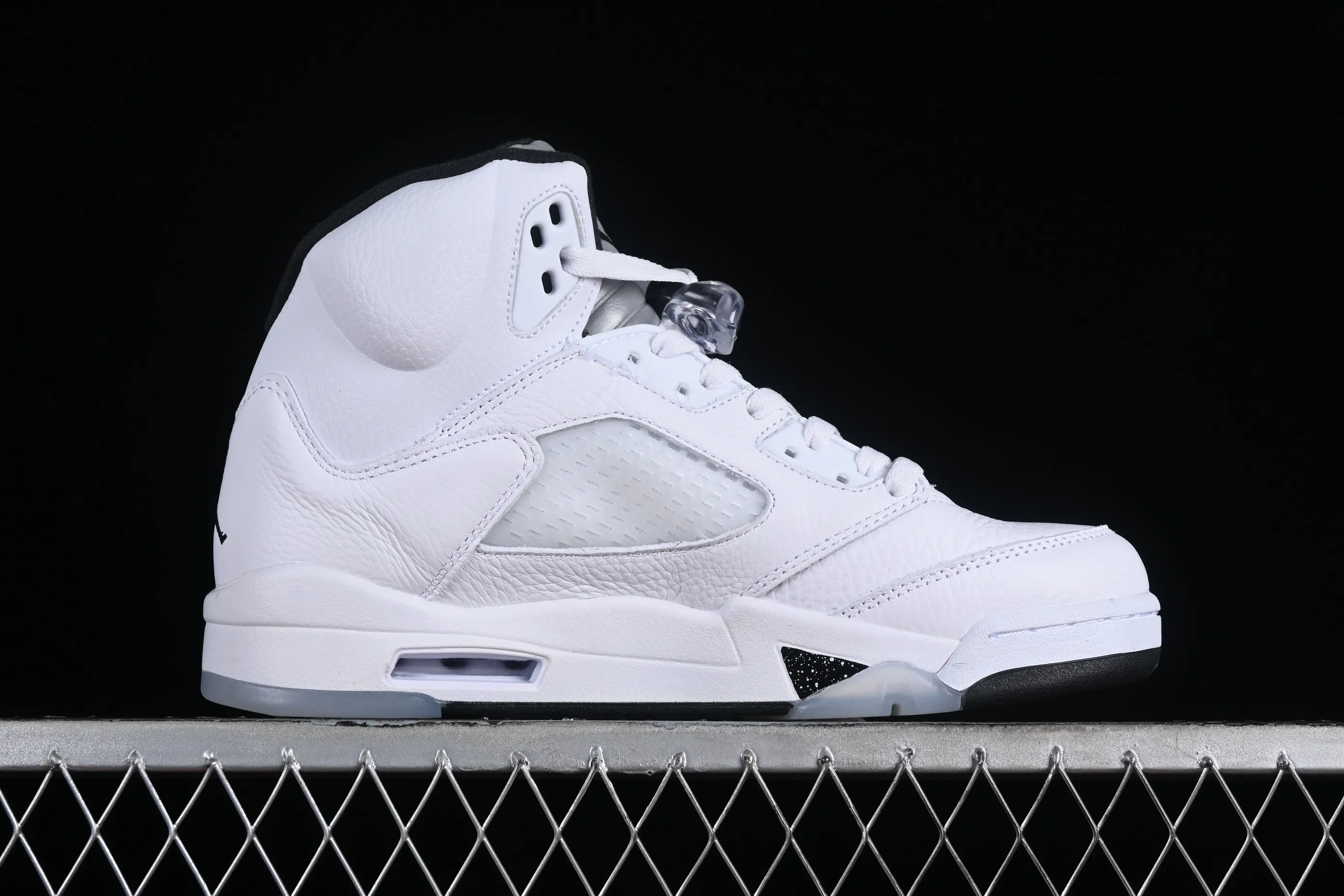 All categories Air Jordan Jordan series basketball shoes Air Jordan 5 Air Jordan 5 Retro AJ5 Joe 5 white black DD0587-110